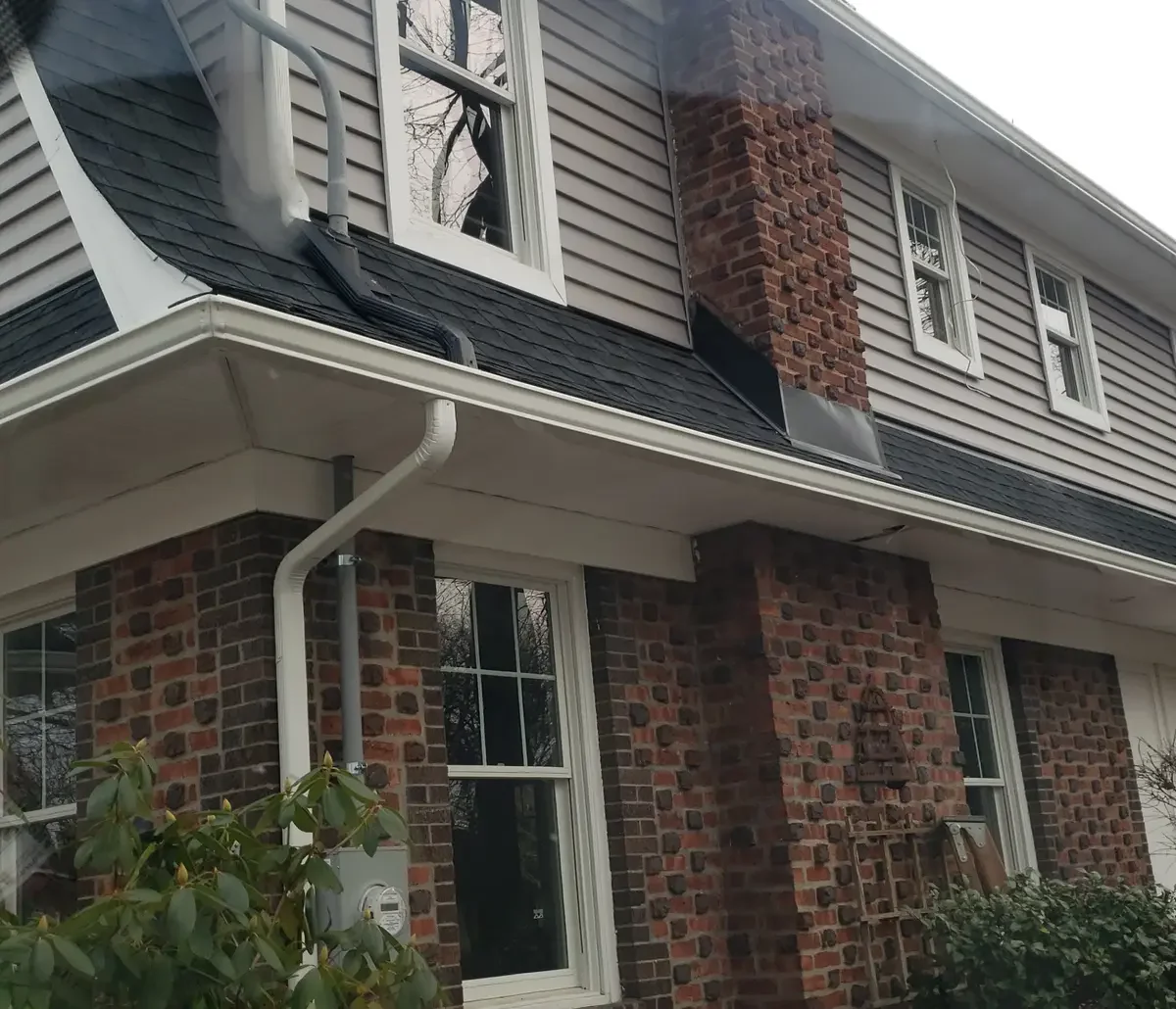 5-inch gutter corner installation - Need: 400x300px image showing 5-inch gutter corner detail and installation
