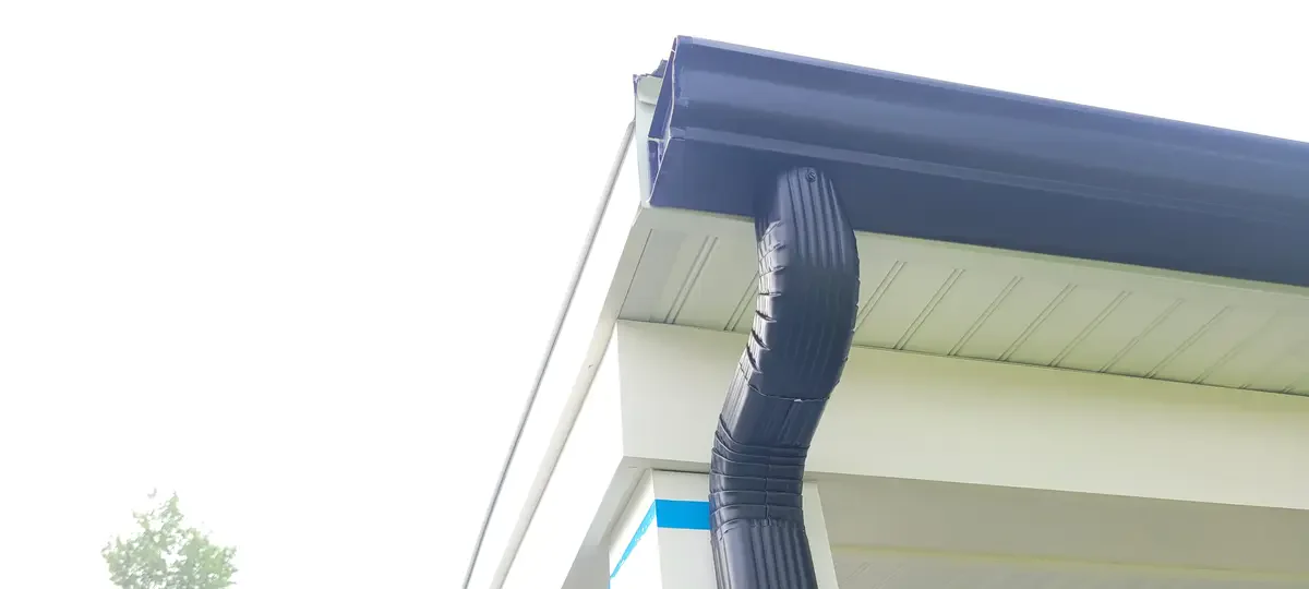 6-inch gutter with large downspout - Need: 400x300px image showing 6-inch gutter with 3x4 downspout connection